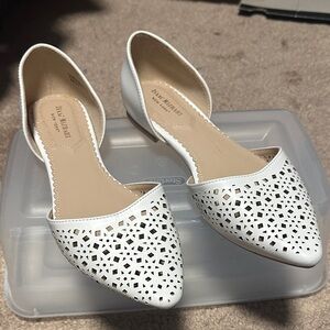 Isaac Mizrahi White Laser-Cut Flats